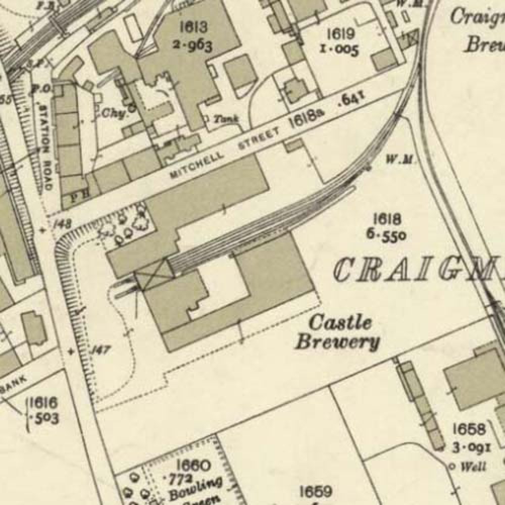 Map of 1932 showing the layout of the Castle Brewery. &copy; National Library of Scotland, 2015